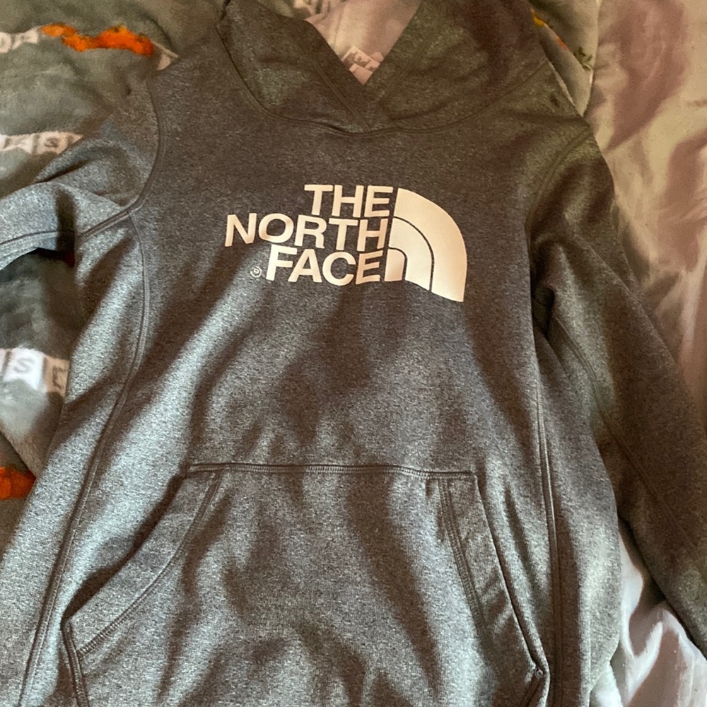 womens small north face hoodie
